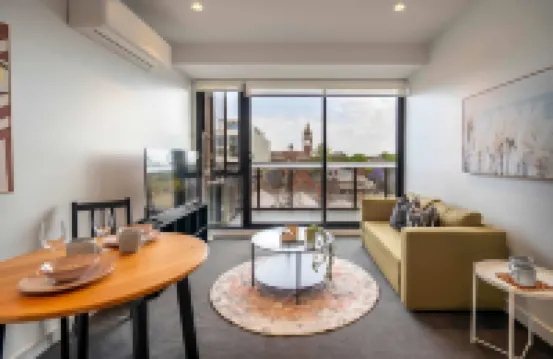 Modern Hawthorn 1BR Walk to Cafes & Transport