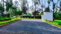Asumbi Vacation Home - Relax in Privacy - Bãi đậu xe
