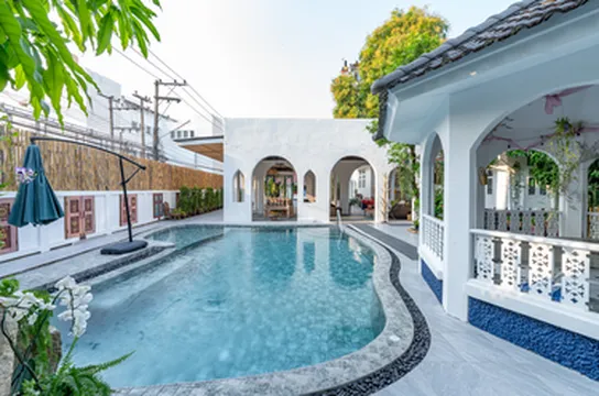 รูปภาพของบ้านขาว