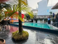 RJ Hotel Pokhara - piscina