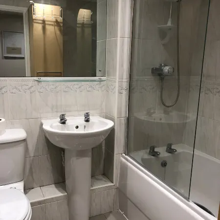 A Modern Apartment close to York City Centre with Free Parking