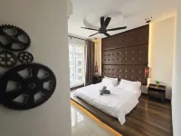 steam punk homestay@2parkng@5people@2rooms@wifi Hotels in 