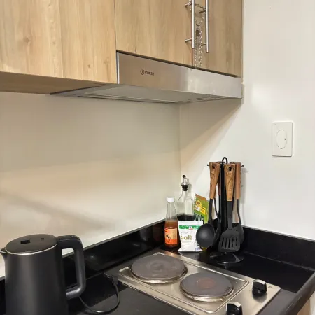 1BR w/ Balcony |MOA Arena + IKEA | Budget-Friendly