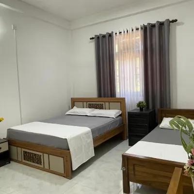 Avara Grove Hotels near Abhayagiri Museum