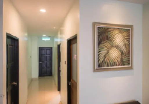 Star Moon Hotel Hotel di Tanjung Kidurong