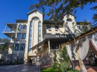 Akjola Hotels near Aikol Manas Statue