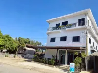 Smile Guesthouse VangVieng Hotels in Tha Heua