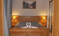 Golden Hotel