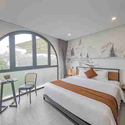 Lavie Rose Rooms