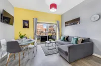 Host & Stay | Campbell Square Roof Terrace Apartment
