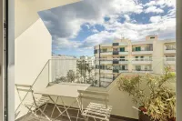 Vila Baleira Residence Hotel a 