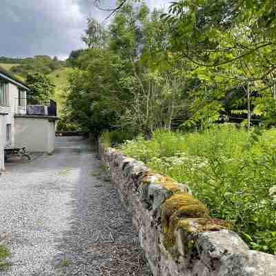 Stylish Garden Flat Near Loch Ness Hotel Exterior
