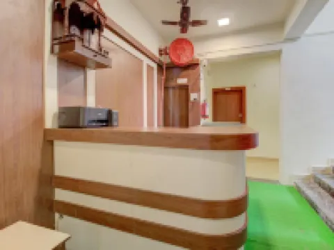 Hotel Della Comfort near Ambreshwar Shiv Mandir, Ambernath Hotels in Ulhasnagar