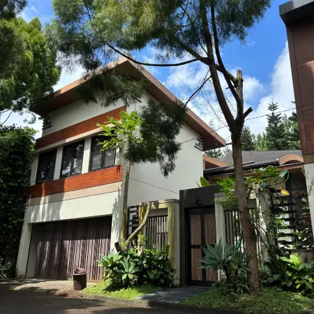 4BR Art Gallery Villa – Vimala Hills
