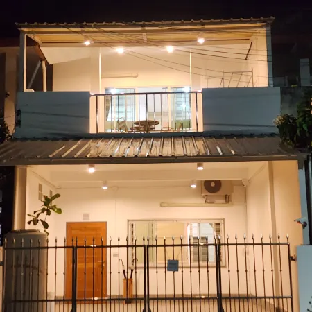 198 House (Near Hat Yai Village) Отели рядом с достопримечательностью «Технический Колледж Хат Яй»