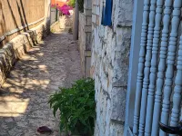 Jon rooms Hotels in Himare