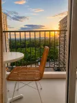 Arastar Escape | Luxury Condo with Fast WiFi & Pool Access โรงแรมใน