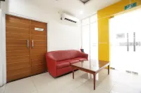 Townhouse Oak Hotel Damar Kurung - parking