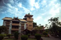 Safari Adventure Lodge Pvt.Ltd - parking