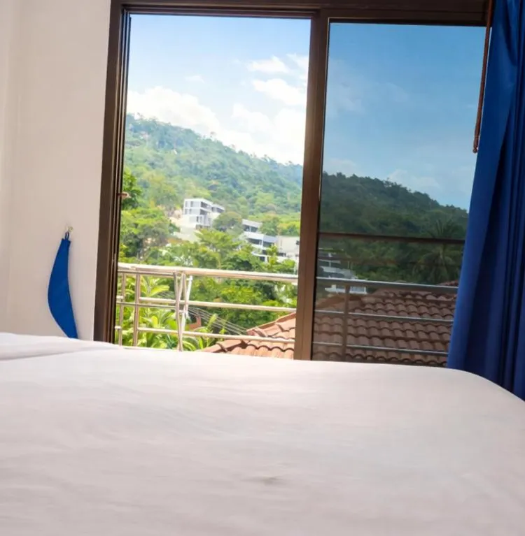 D3 - Two-Bedroom Apartment with Balcony