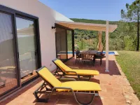 Casa Alfarobeira