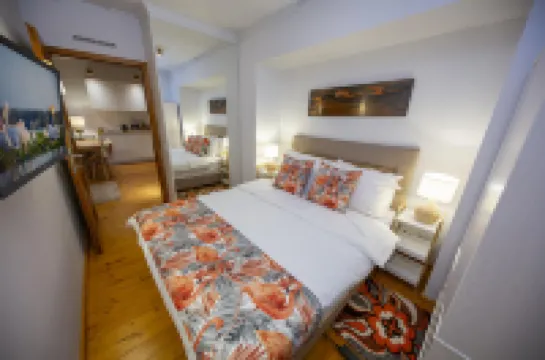 FlamingoHaven | Chic&Renovated 1BRwBalcony | PrimeSpot