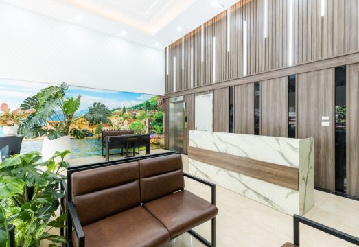 Westlake Emerald Suites 객실