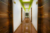 Hotel Royal Usi Hotels in Walane