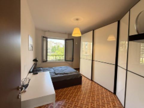 Loquat Tree B&B (stazione MRT Ponale)