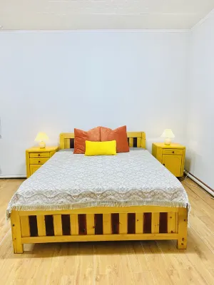 Murun Guest House - 2-Star