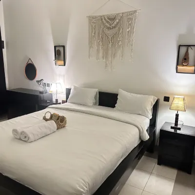 Little White Pavilion 셈파란 항구 주변 호텔