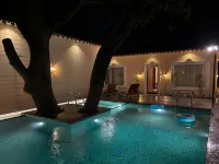 Rama Retreat Luxury Cottages - Family