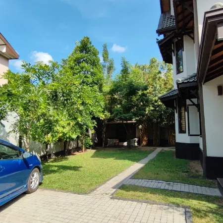 Cozy Private Upstairs Suite｜10 Min Airport｜Balcony