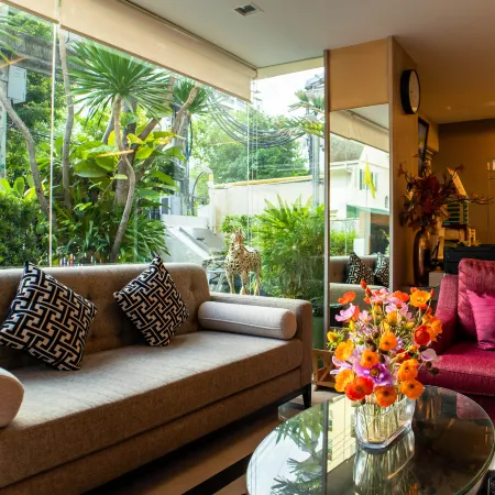 Shine Sukhumvit 33 Aparthotel Phrompong