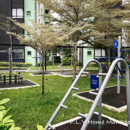 Manhattan Waterpark Condo Ipoh (Free 2 Carpark & Netflix Ready)