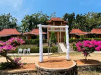 Sunrise Sea Hill Cottages Hotels in Karimunjawa