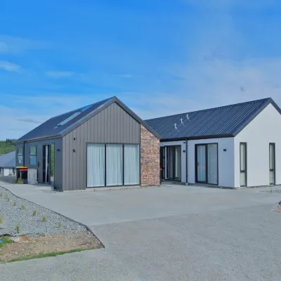 Starry Heaven Hotels near Tekapo Chinese Stargazing