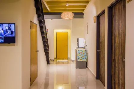 Plumeria 5BR Garden House by uBook