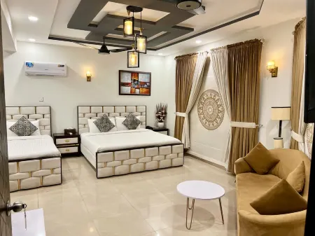 Capital Lodges Отели рядом с достопримечательностью «Shakarparian National Park»