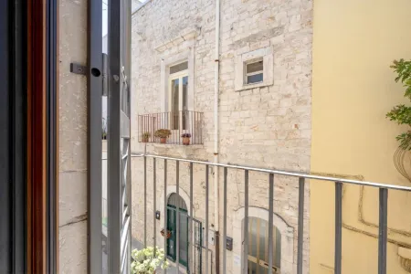 Dimora Carlotta – Terrazzino, tradizione e relax Отели в г. Аквавива-делле-Фонти