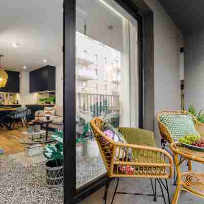 Lumina Superior 3-room apartment near Manufaktura Rooms