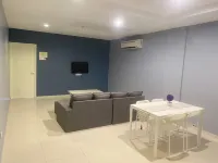 IRONMAN’S HOMESTAY @ MARINA ISLAND LAGUNA 2 - Ocean View