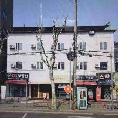 Hotel YH (Yeonhuijang) Hotel Exterior