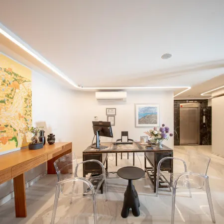 Hay Residence