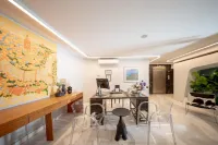 Hay Residence - Condos