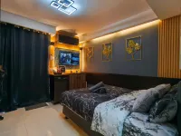 Cityscape Smart Studio w/ 200Mbps WiFi, Pool Access and PS4 near IT Park - 露台