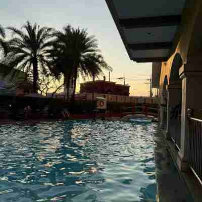 Trendy 1BR Avida Sucat – Pool & Airport Vicinity Fitness & Recreational Facilities