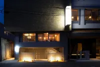 Hooray Toyama - Baarit