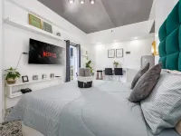 Jolenia by J&J | Studio near airport w/ pool & gym - balcone
