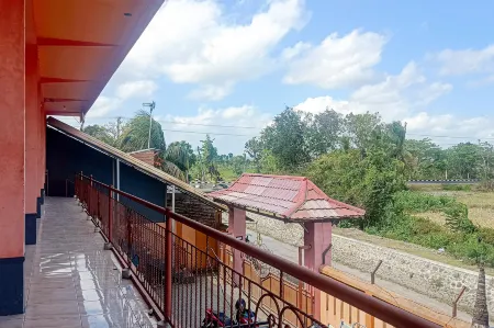 Penginapan Muslim Waker Syariah Отели в г. Ломбок